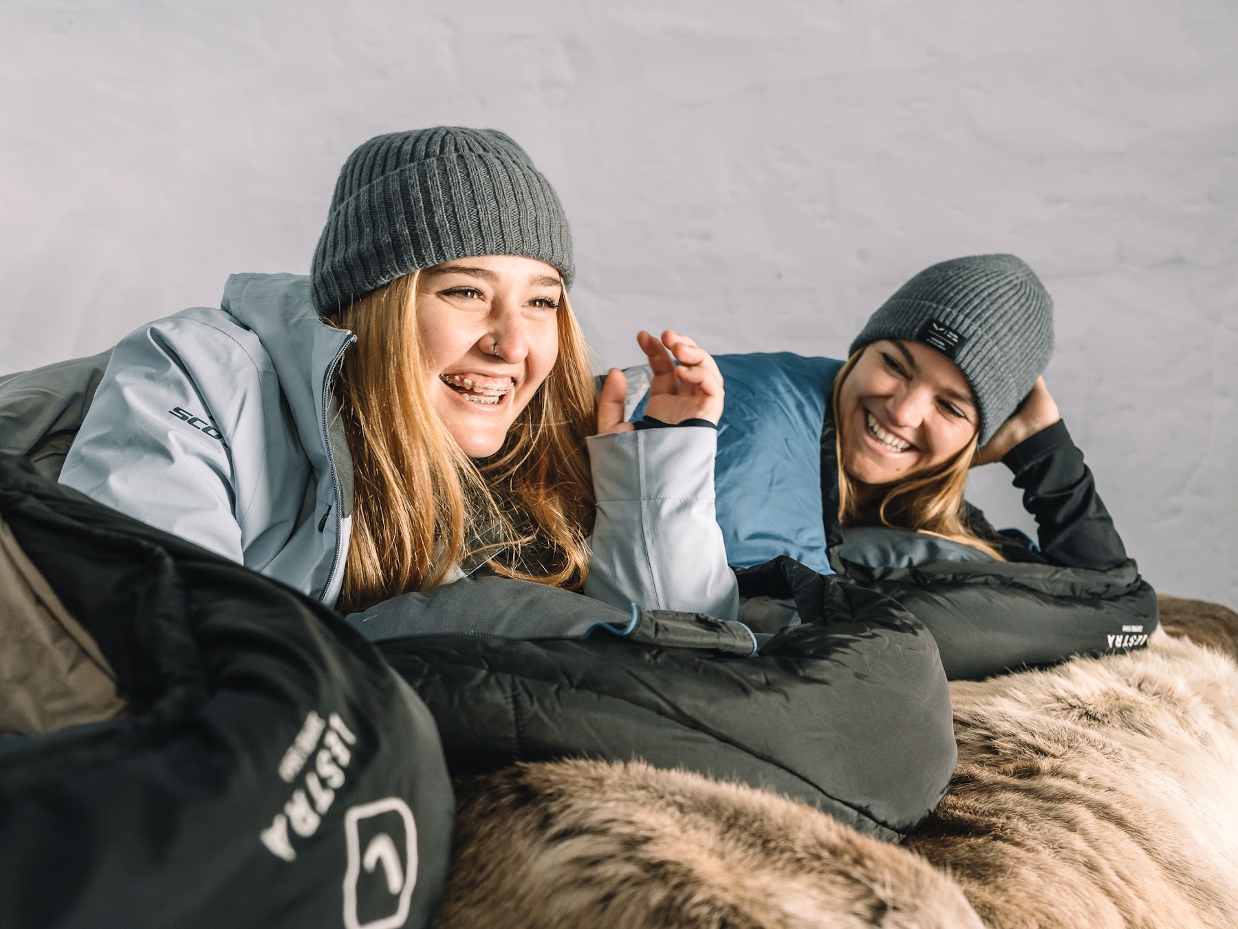 Gäste im Schlaf-Iglu